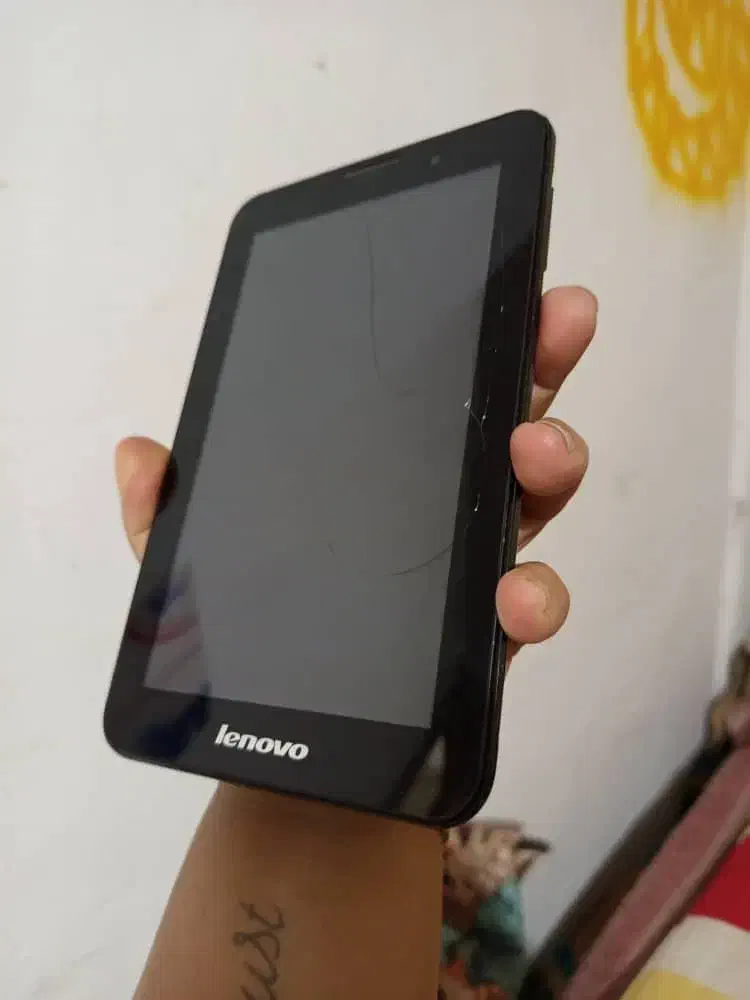 تبلت لنو|تبلت|اصفهان, جلفا|دیوار