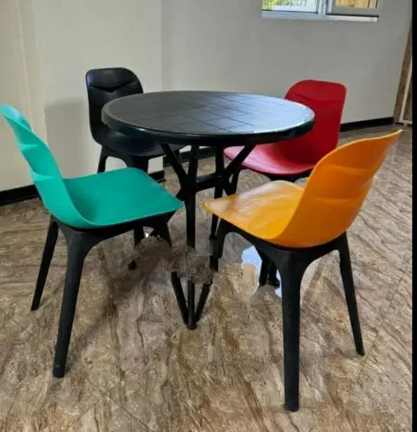 صندلی غذاخوری پلاستیکی فست فود افرا6 / تهران نواب|میز و صندلی غذاخوری|تهران, توحید|دیوار