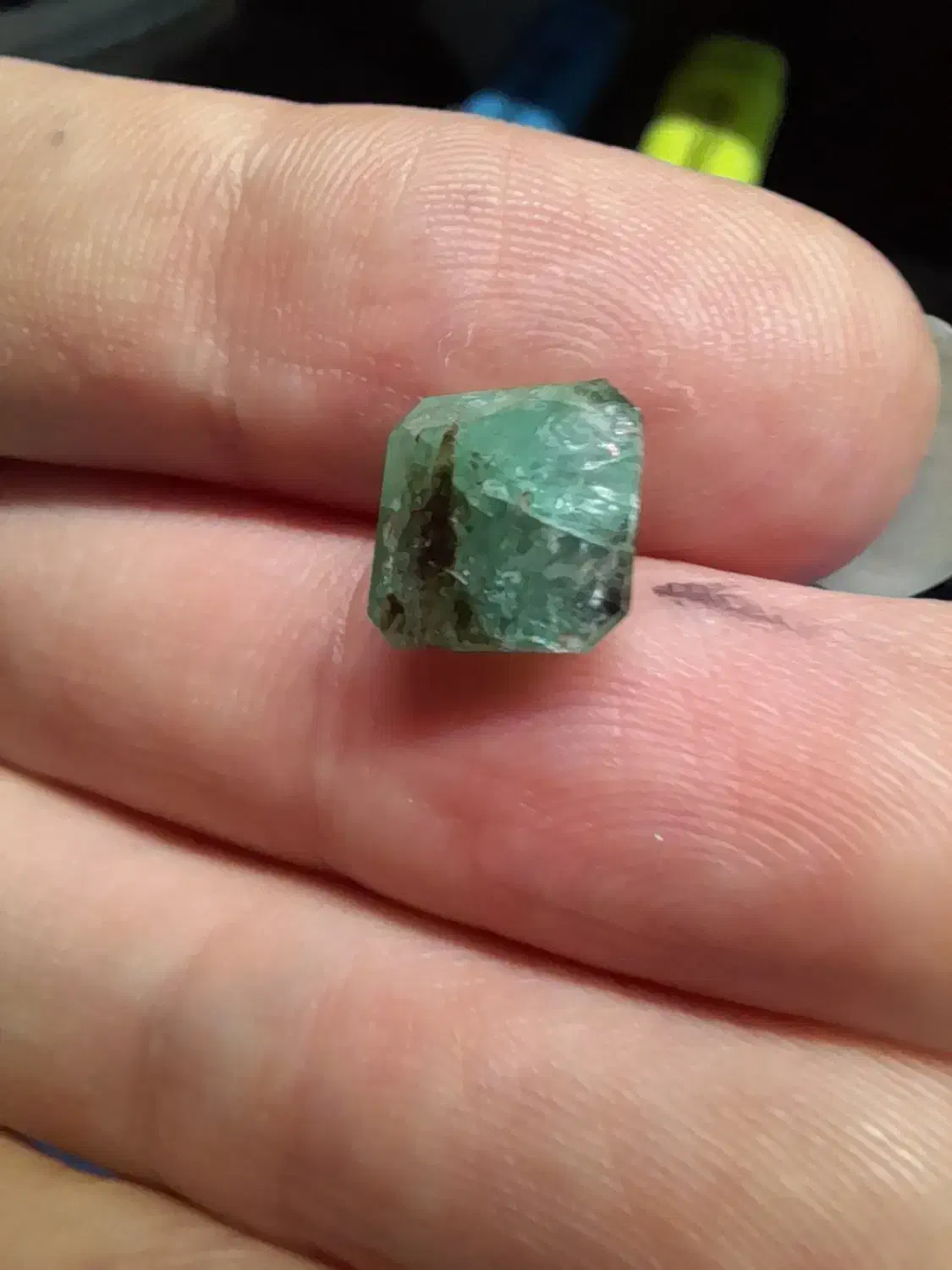 نگین زمرد پنجشیر اصل|جواهرات|رشت, معلم|دیوار