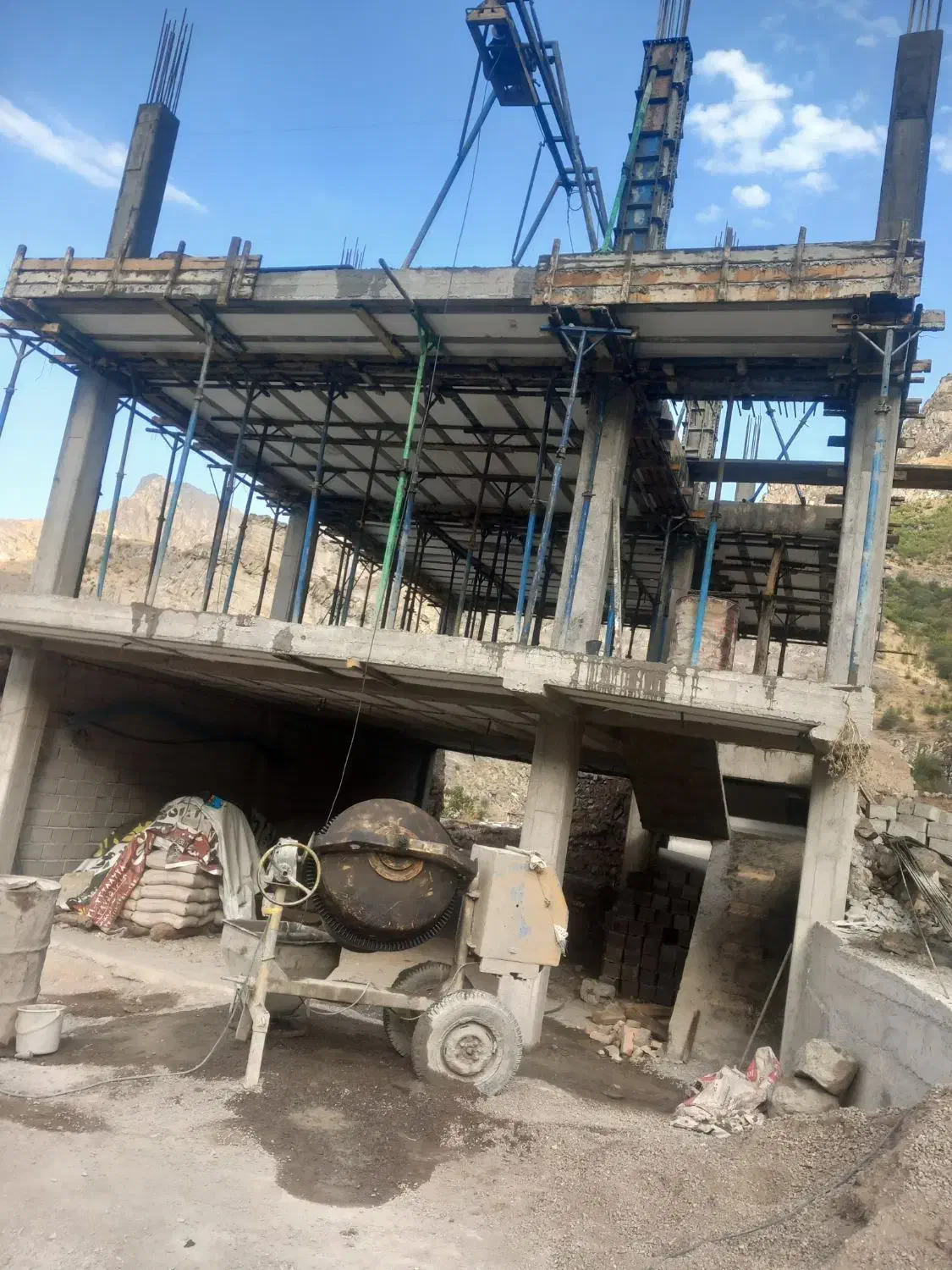 آرماتور بندی دیوارچینی وپیمانکاری ساختمان|خدمات پیشه و مهارت|مشگین شهر, |دیوار