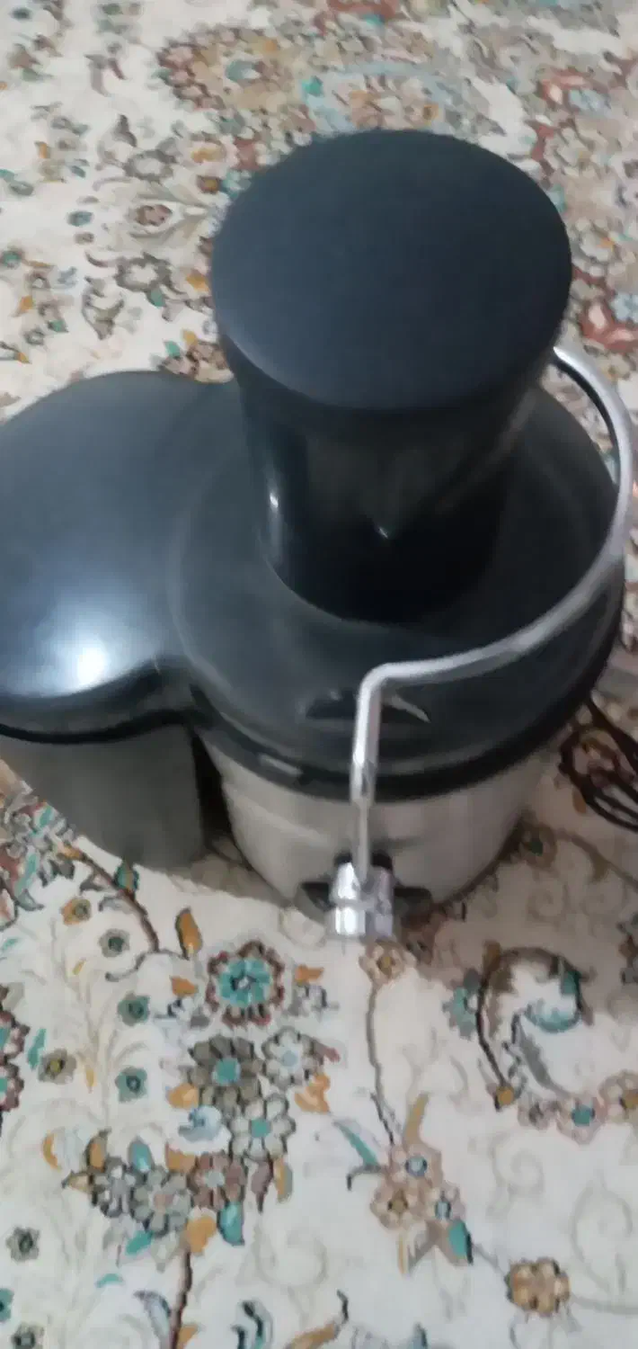 آبمیو گیر سالم بدون ایراد|آبمیوه‌گیر و آب‌مرکبات‌گیر|تبریز, |دیوار