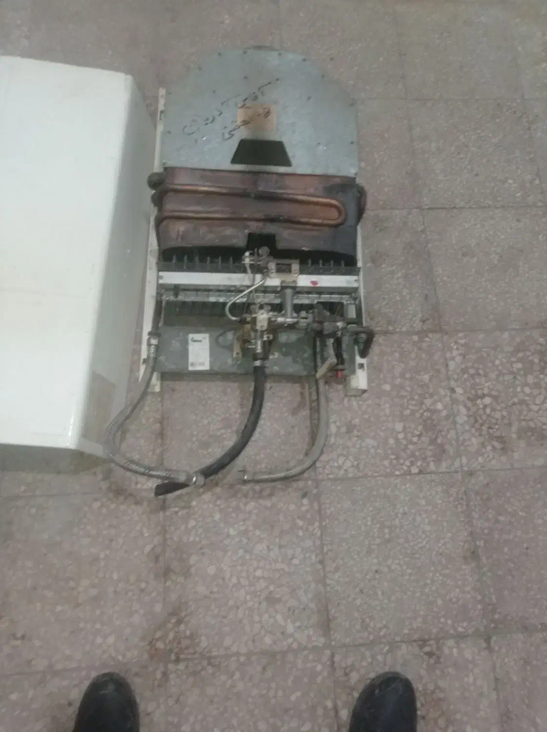 آبگرمکن بوتان 3118|آبگرمکن، پکیج، شوفاژ|پارس‌آباد, |دیوار