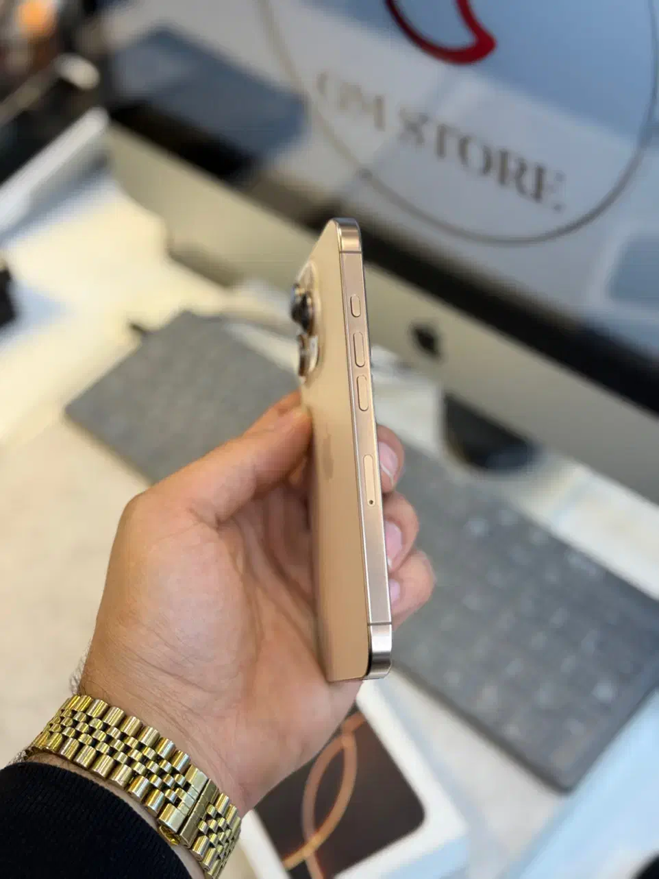 iPhone 16 Pro 256G ZAA سری m در حد آکبند|موبایل|رشت, دیلمان|دیوار