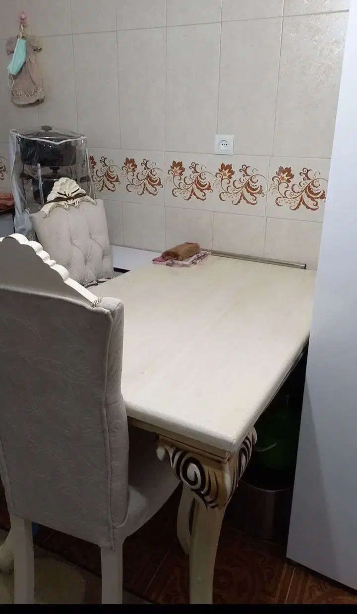 میزنهارخوری ۴نفره سالم درحدنو|میز و صندلی غذاخوری|اقبالیه, |دیوار