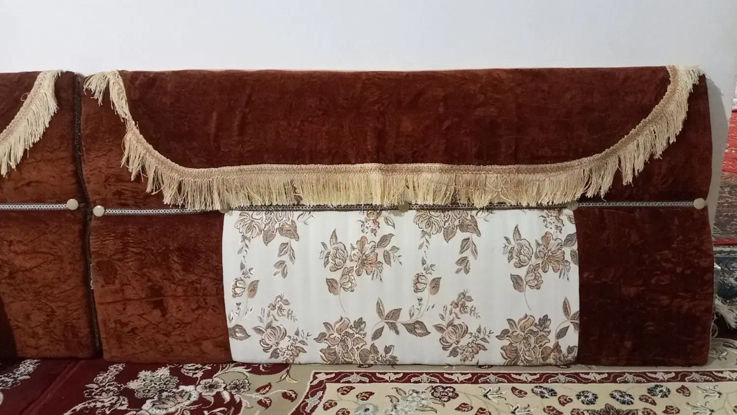 پشتی سالم|پشتی|کوهدشت, |دیوار