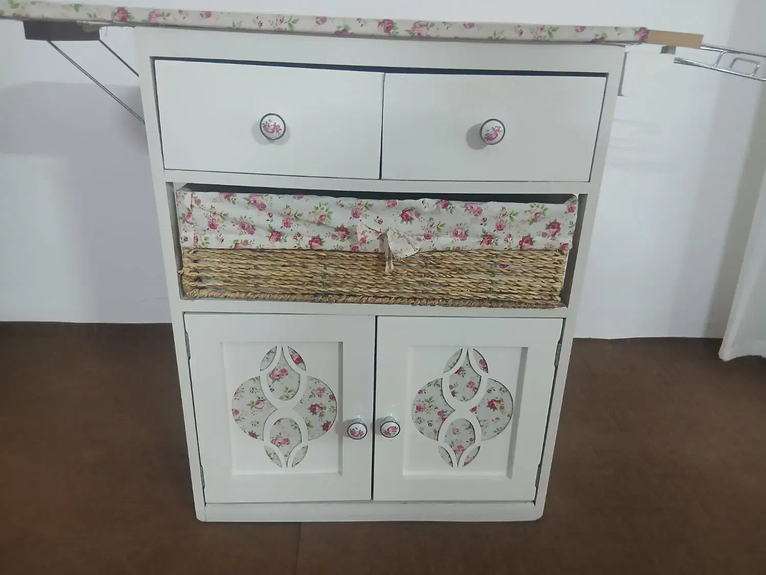 میز اتو|اتو و لوازم اتو|خوی, |دیوار