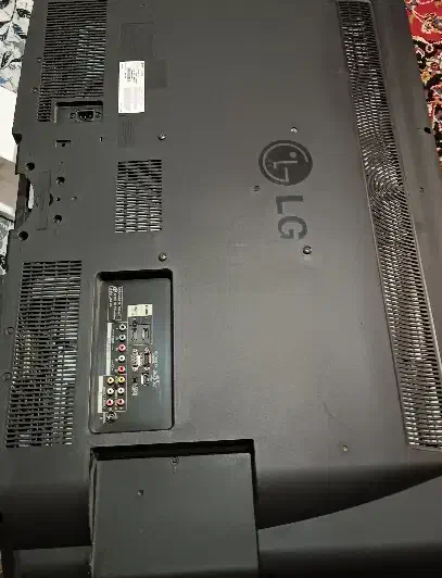 تلویزیون ۴۲اینچ ال جی|تلویزیون و پروژکتور|الشتر, |دیوار