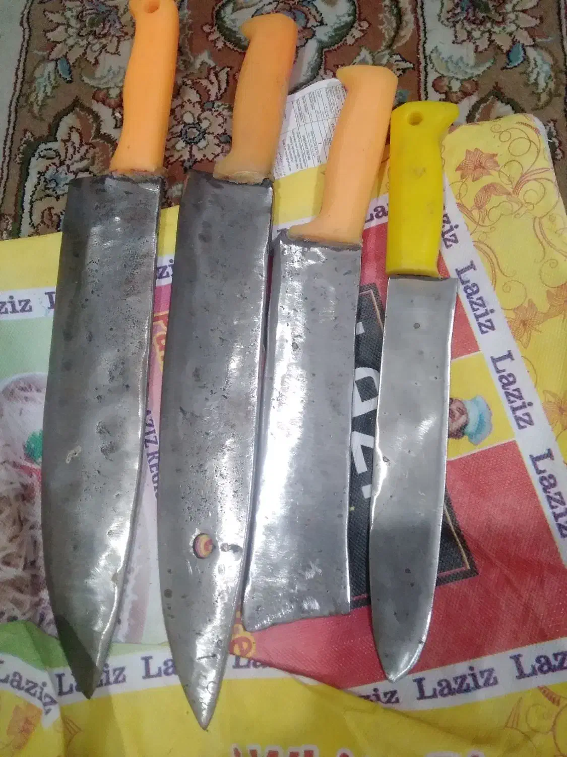 ساتور ، چاقو ، برگ زن|ظروف پخت‌وپز|مشکین‌دشت, |دیوار
