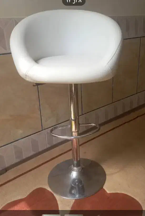 میز مدیریت و کاغذدیواری|دفتر کار|شهرکرد, |دیوار