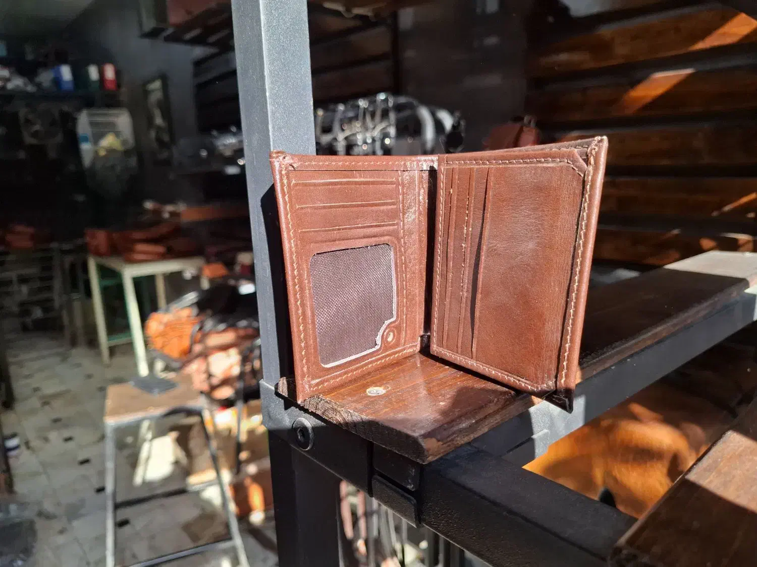 کیف جیبی چرم طبیعی فقط 270 هزارتومن بلک فرایدی|کیف، کفش، کمربند|قم, زند آباد|دیوار