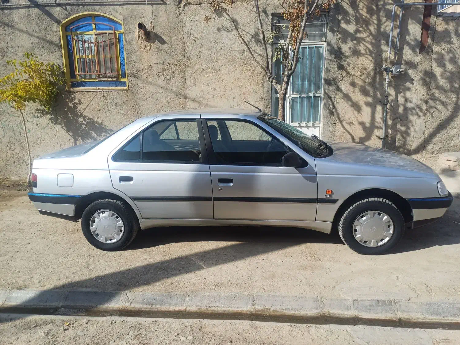 فروش ۴۰۵|خودرو سواری و وانت|نهاوند, |دیوار