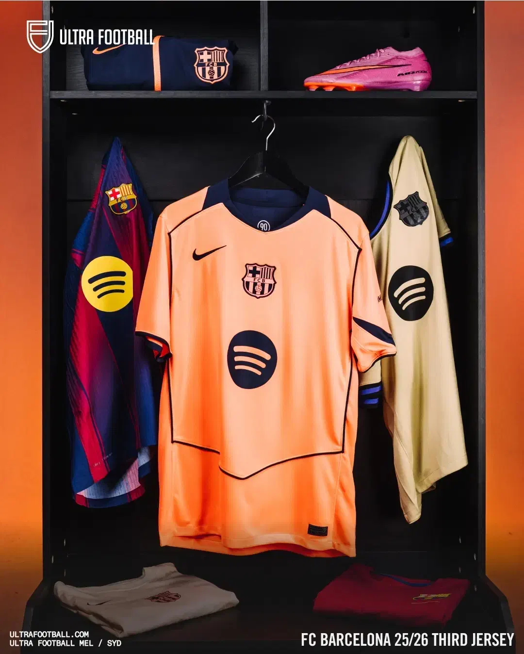 کیت فوتبالی بارسلونا کیت دوم کرمی،نارنجی و مشکی|لباس|اهواز, کمپلو جنوبی|دیوار