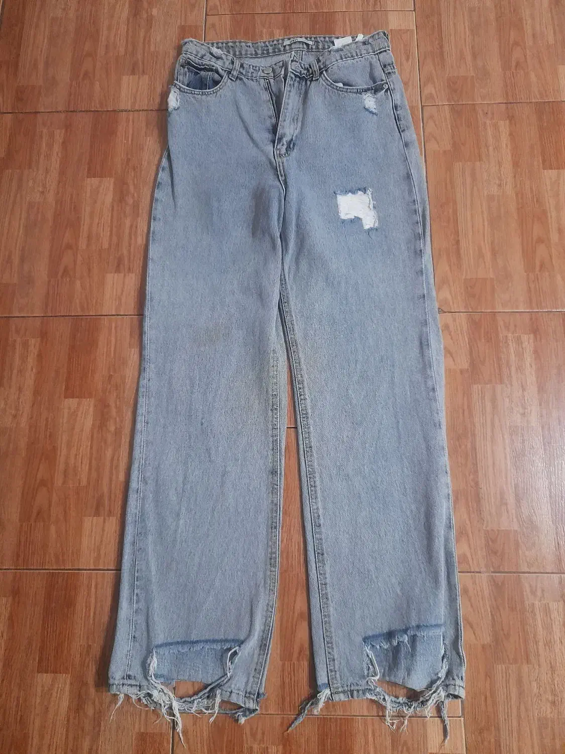 شلوار|لباس|الوند, |دیوار