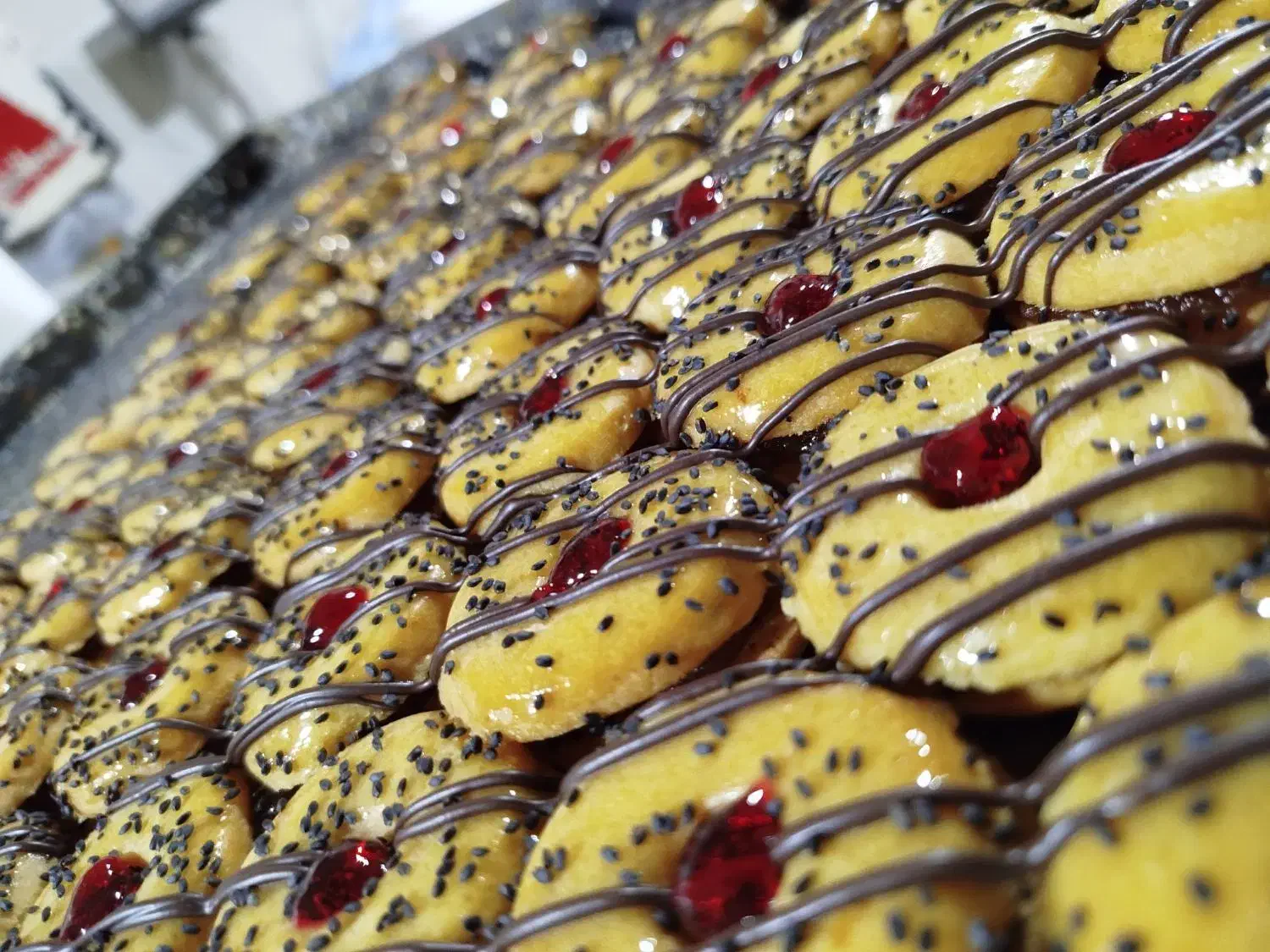 شیرینی تازه به قیمت کارگاهی|خوردنی و آشامیدنی|یزد, |دیوار