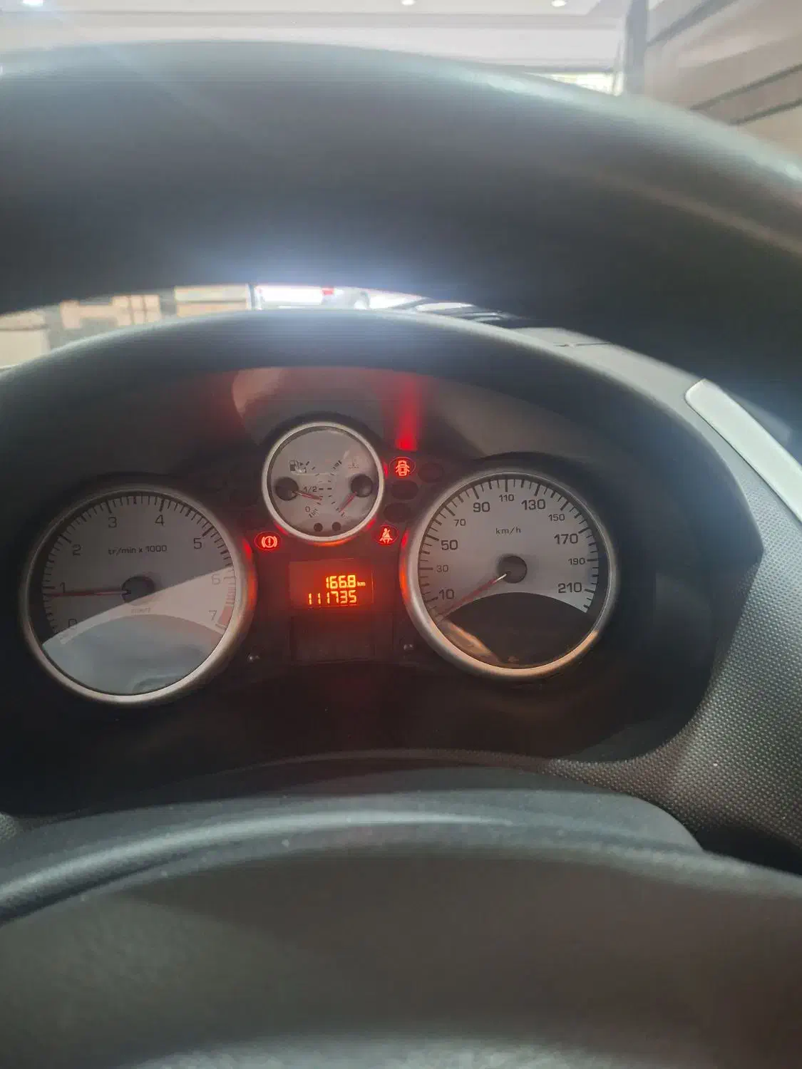 پژو ۲۰۷ دنده‌ای|خودرو سواری و وانت|تهران, افسریه شمالی|دیوار