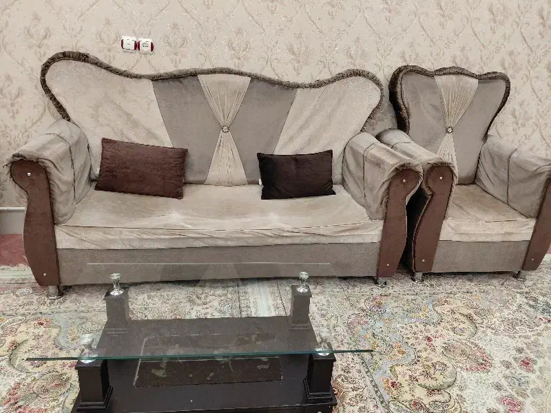 مبل راحتی با جلو مبلی|مبلمان خانگی و میز عسلی|پارس‌آباد, |دیوار