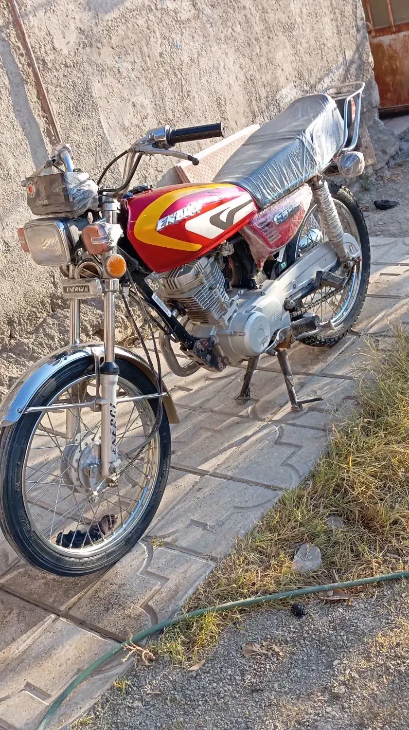 موتورسیکلت|موتورسیکلت|مشهد, چهارچشمه|دیوار