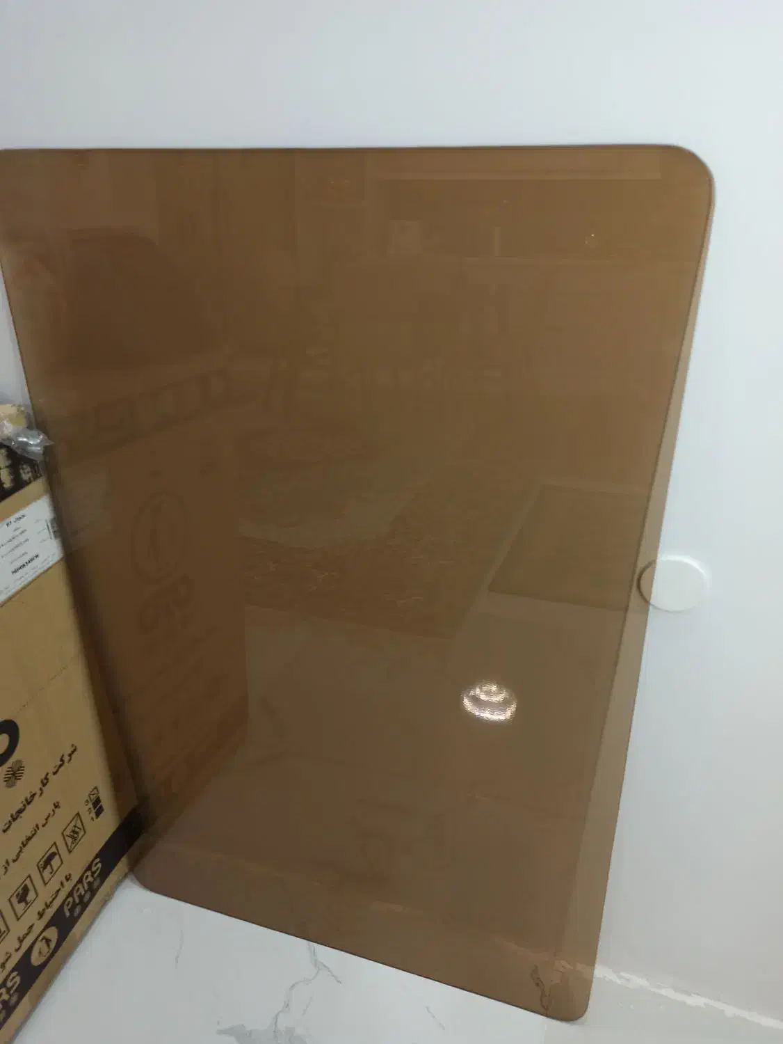 شیشه۶میل میز|مبلمان خانگی و میز عسلی|خرم‌آباد, |دیوار