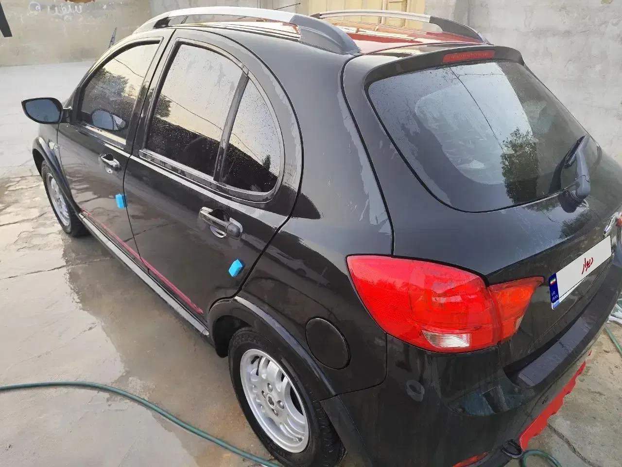 کوئیک r مشکی قرمز مدل ۱۴۰۱|خودرو سواری و وانت|اهواز, منبع اب|دیوار