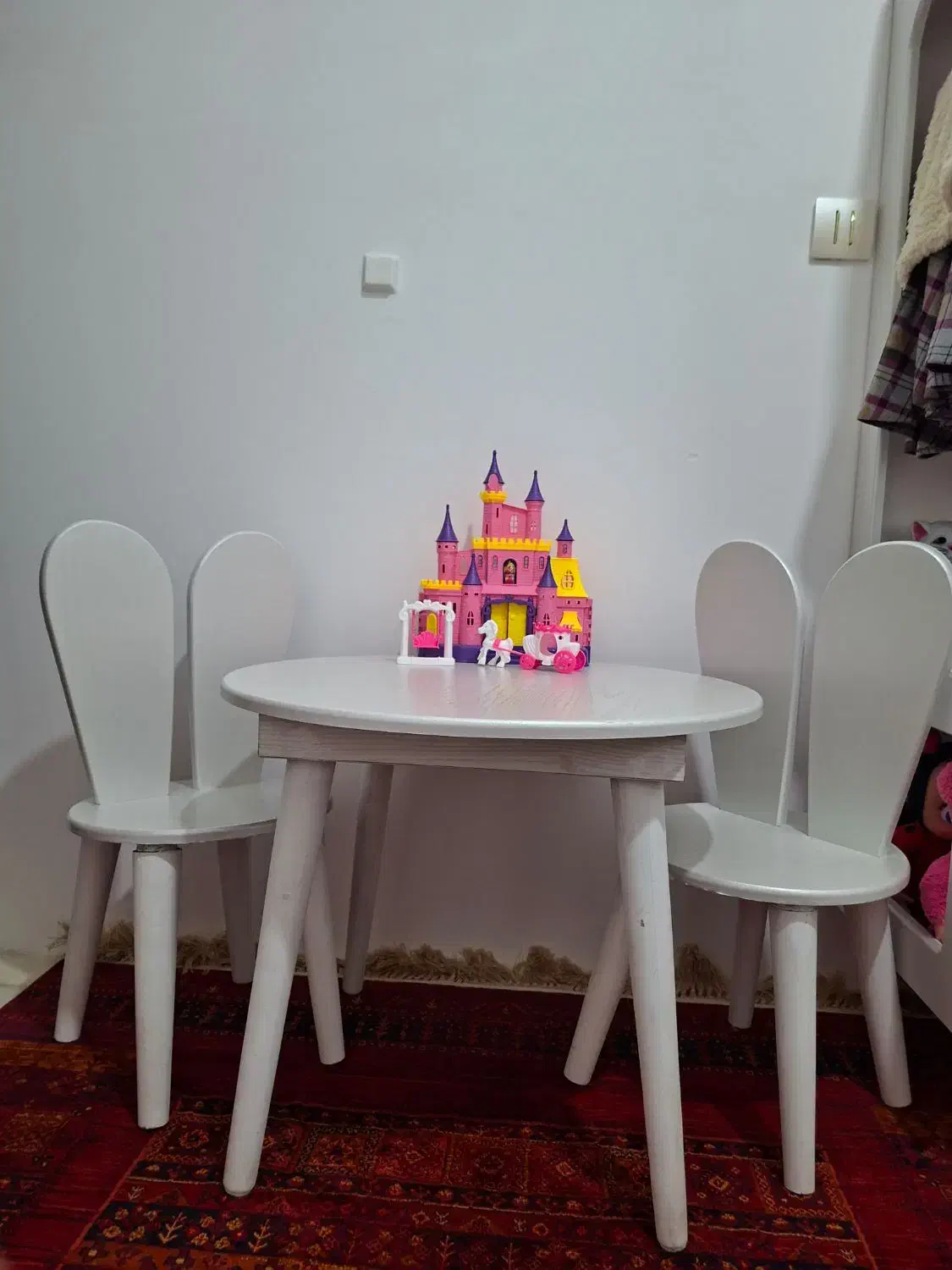 میز و صندلی کودک|تخت و صندلی بچه|کرمان, |دیوار