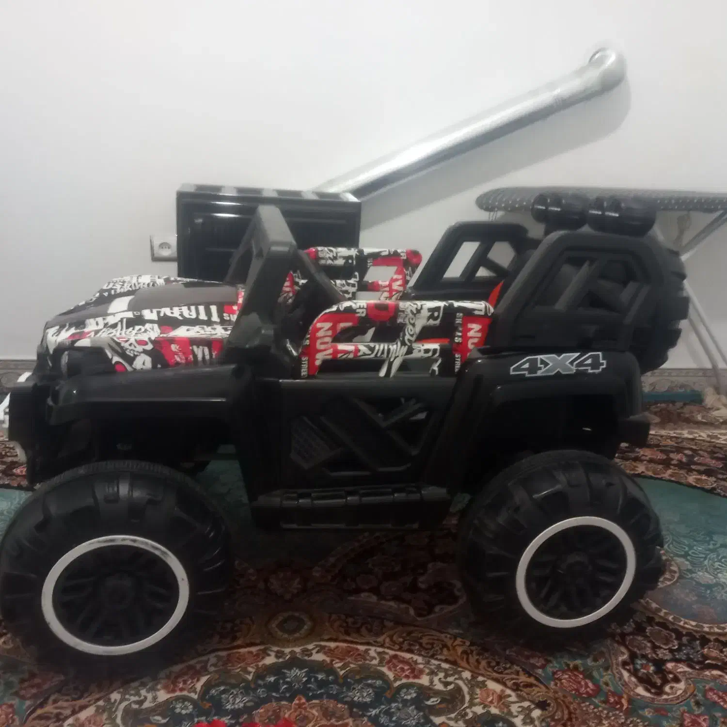 ماشین کنترلی موزیکال|اسباببازی بچه|نورآباد, |دیوار