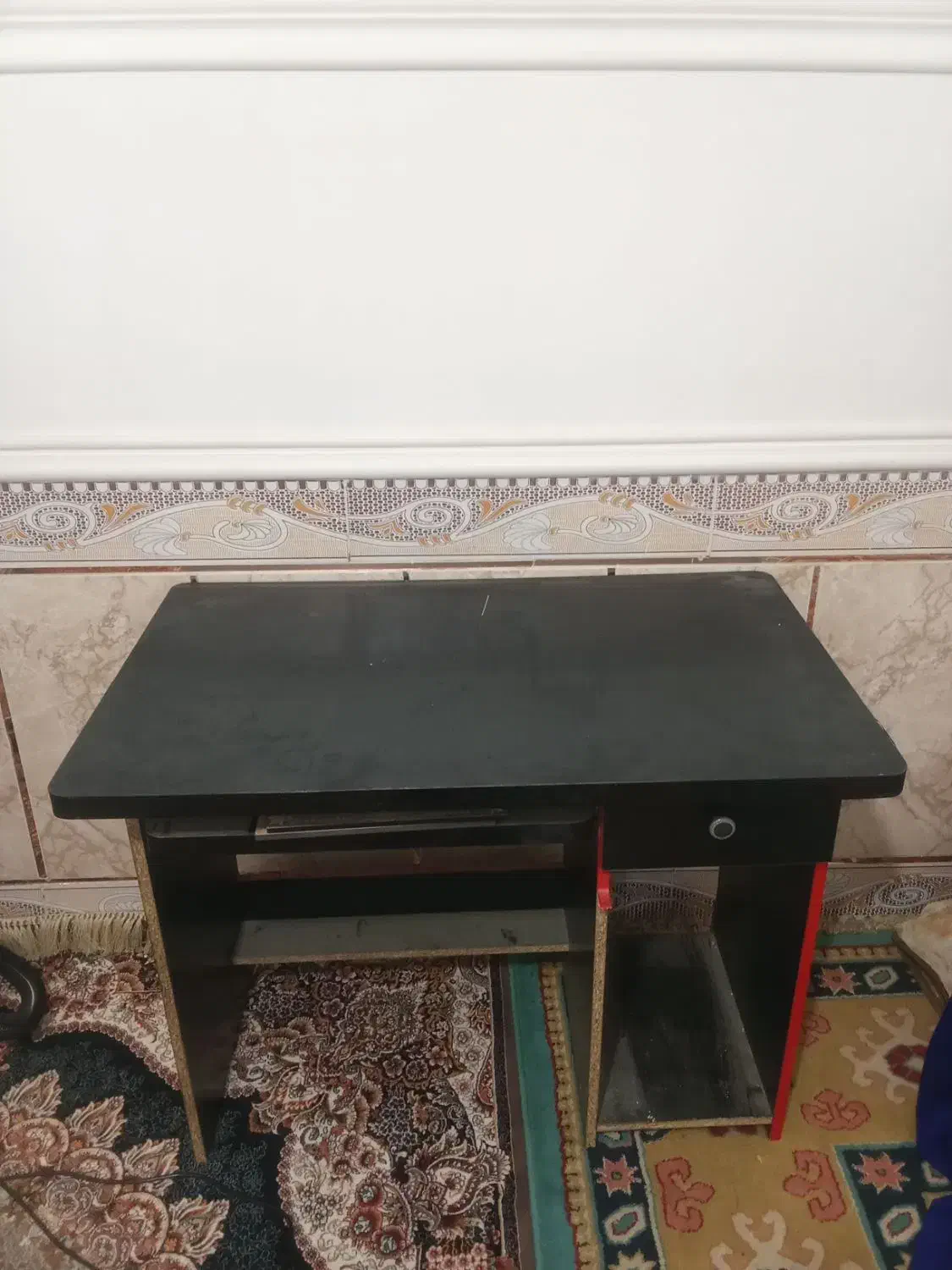 باسلام میز کامپیوتر درحد نو سالمه فروشی|میز تحریر و کامپیوتر|زابل, |دیوار