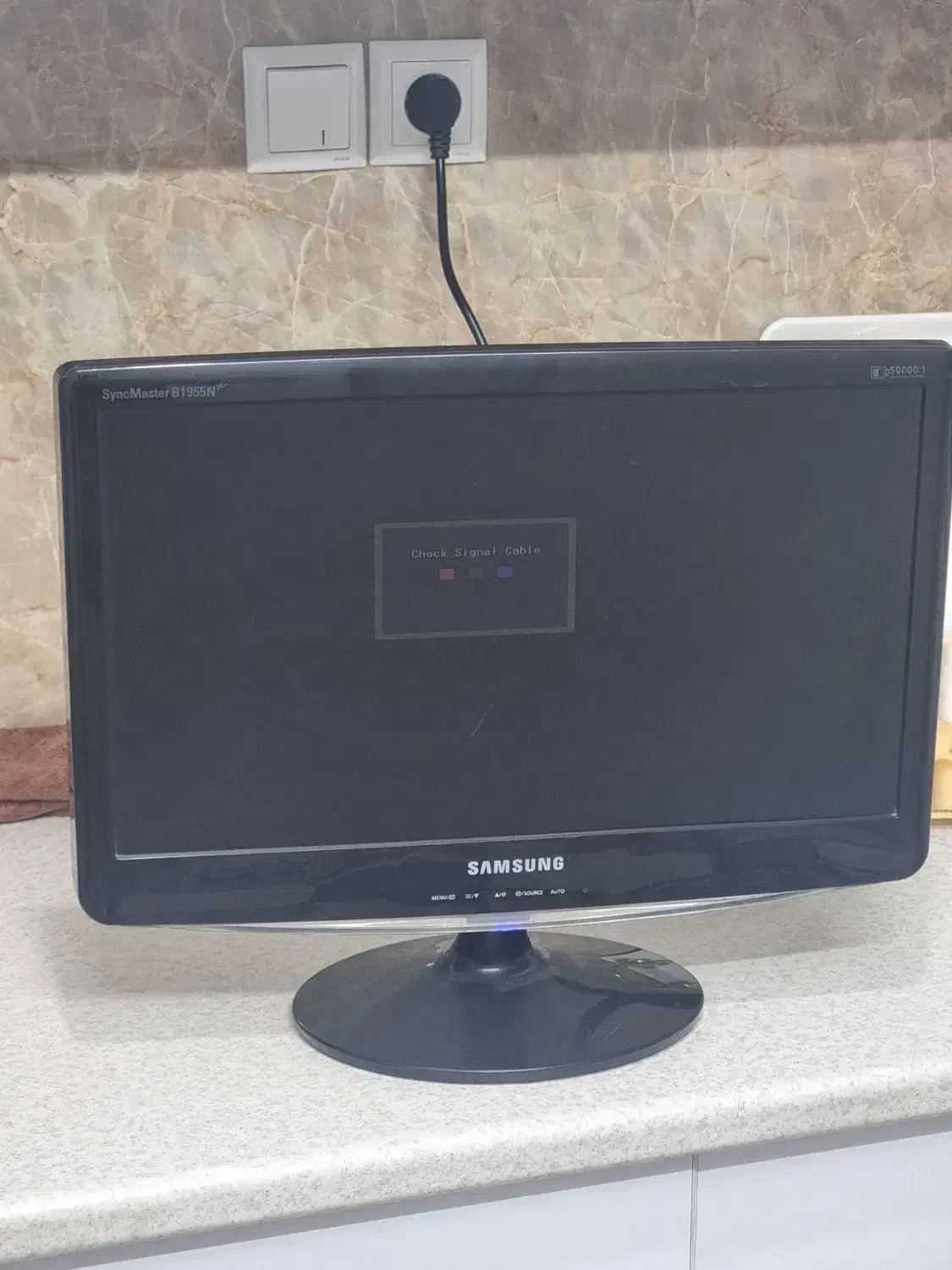 مانیتور تلویزیون سامسونگ نمایشگر ۱۹ اینچ درحد نو|قطعات و لوازم جانبی رایانه|قم, سراجه (۱۵ خرداد)|دیوار