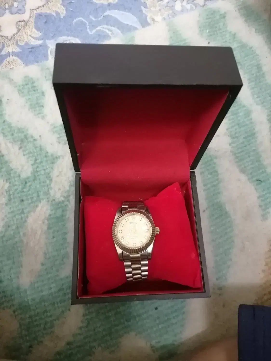 ساعت زنونه|ساعت|خرمشهر, |دیوار