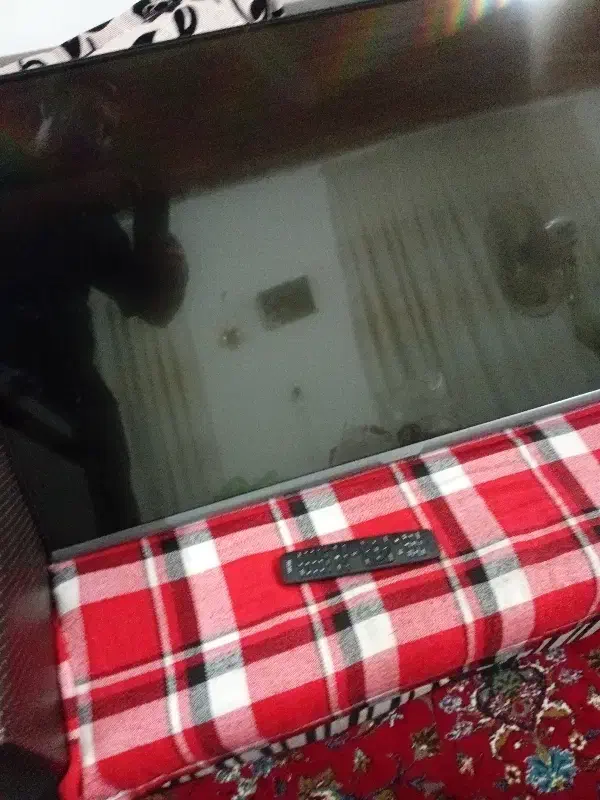 تلویزیون ۴۳ اینچ اندروید هایسنس کم‌کارکرد|تلویزیون و پروژکتور|آستانه اشرفیه, |دیوار