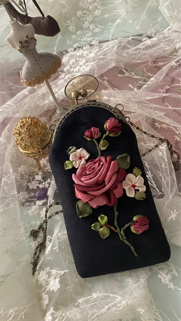 آموزش هنر زیبای روبان دوزی|خدمات آموزشی|مشهد, رضاشهر|دیوار