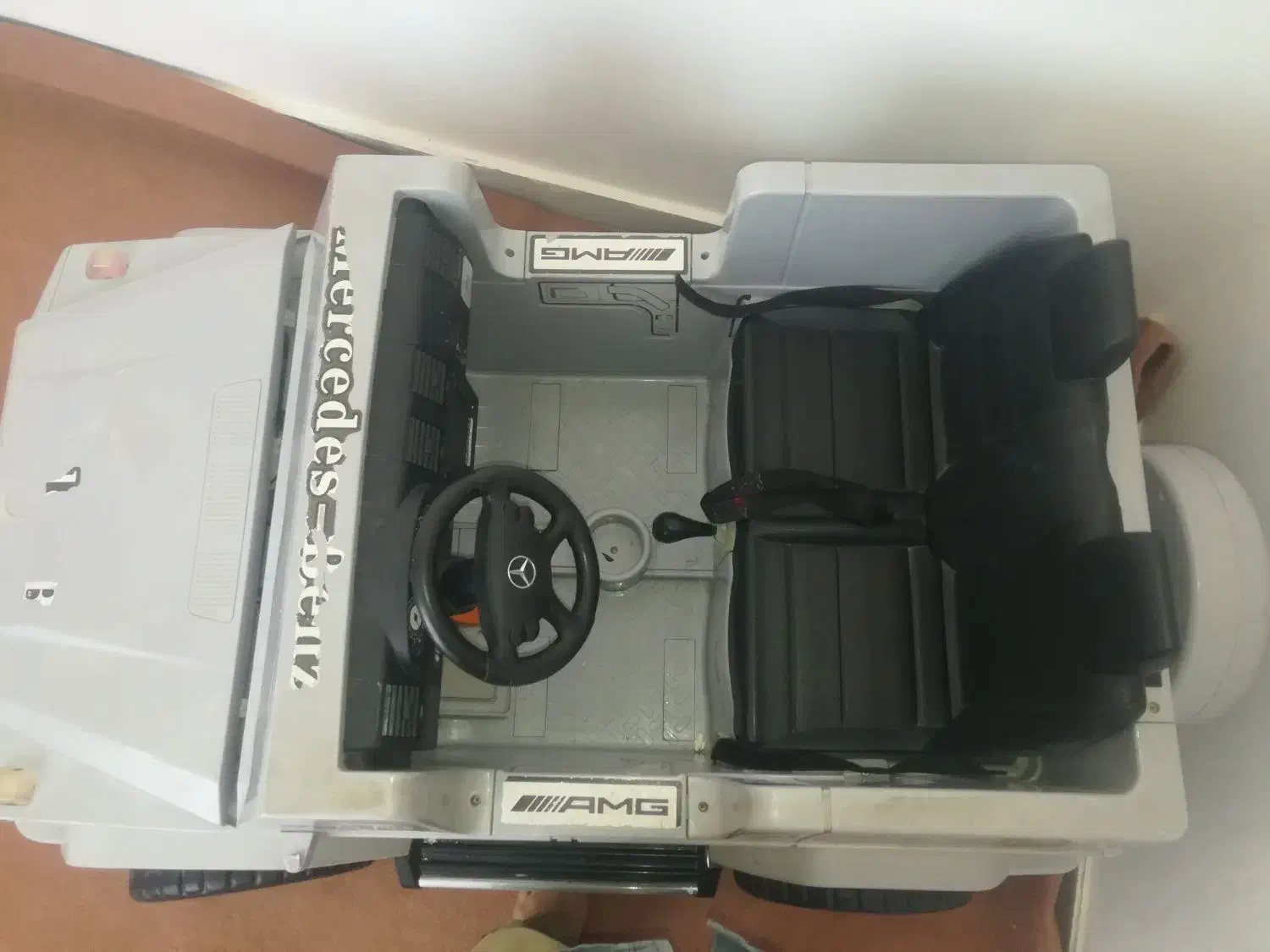 ماشین شارژی بزرگ 2 نفره|اسباب‌بازی بچه|سنندج, |دیوار