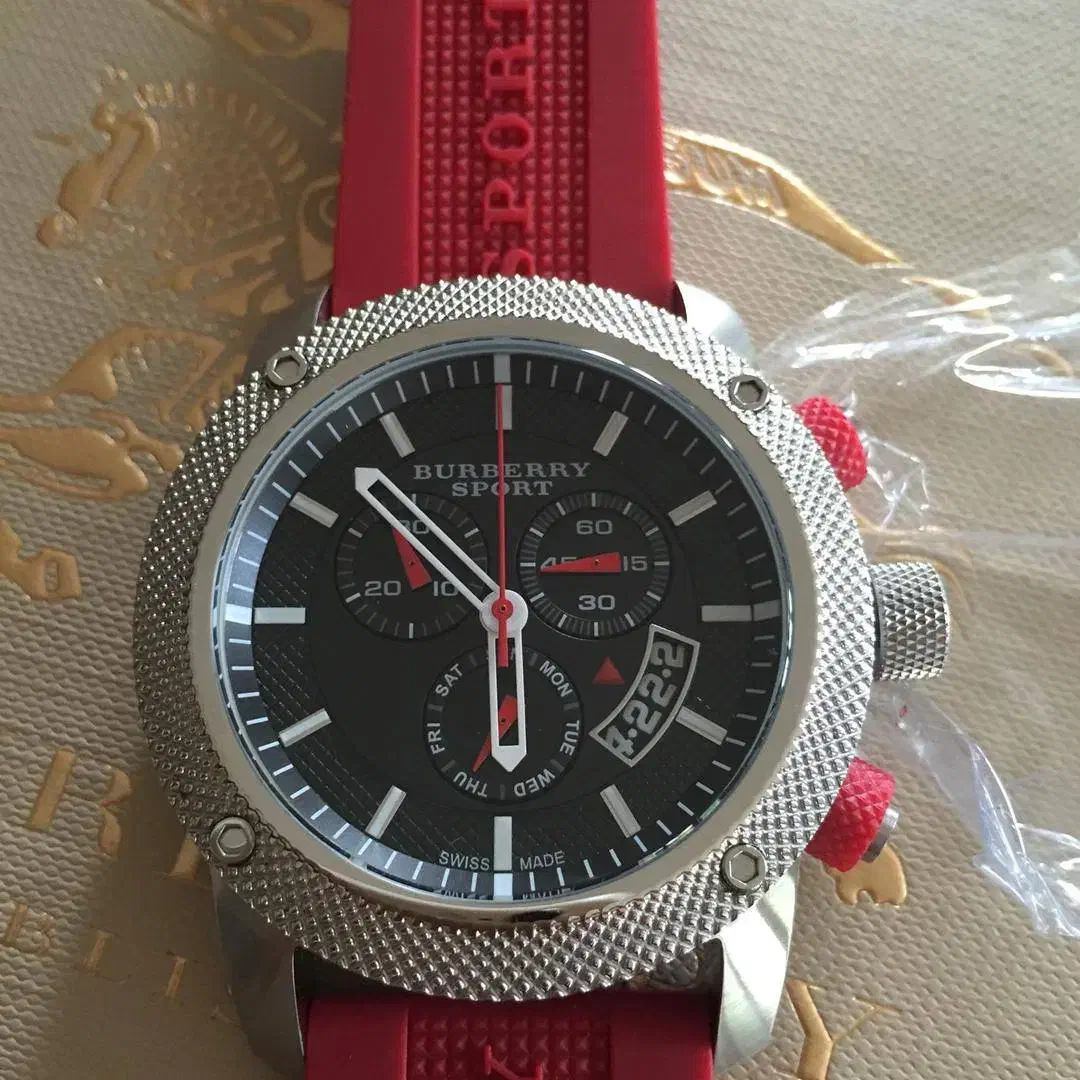 ساعت مچی مردونه Burberry مدل BU7701|ساعت|شاهین‌شهر, خبرنگار|دیوار