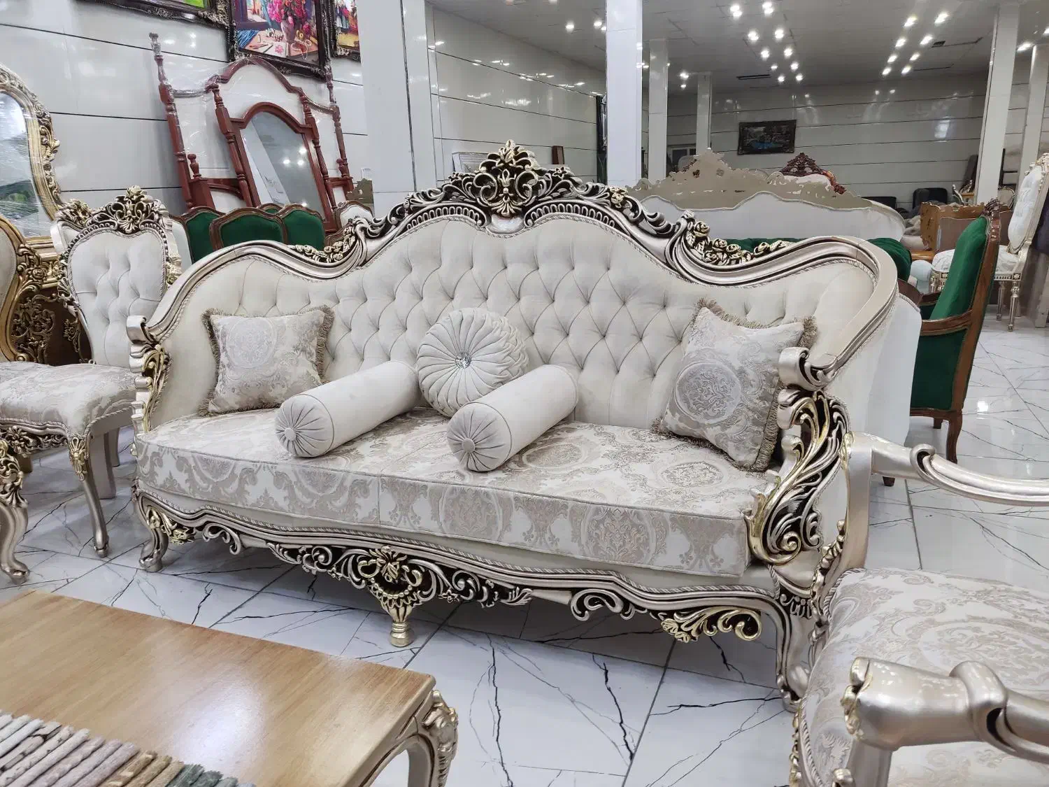 مبلمان تمام اقساط|مبلمان خانگی و میز عسلی|ماکو, |دیوار