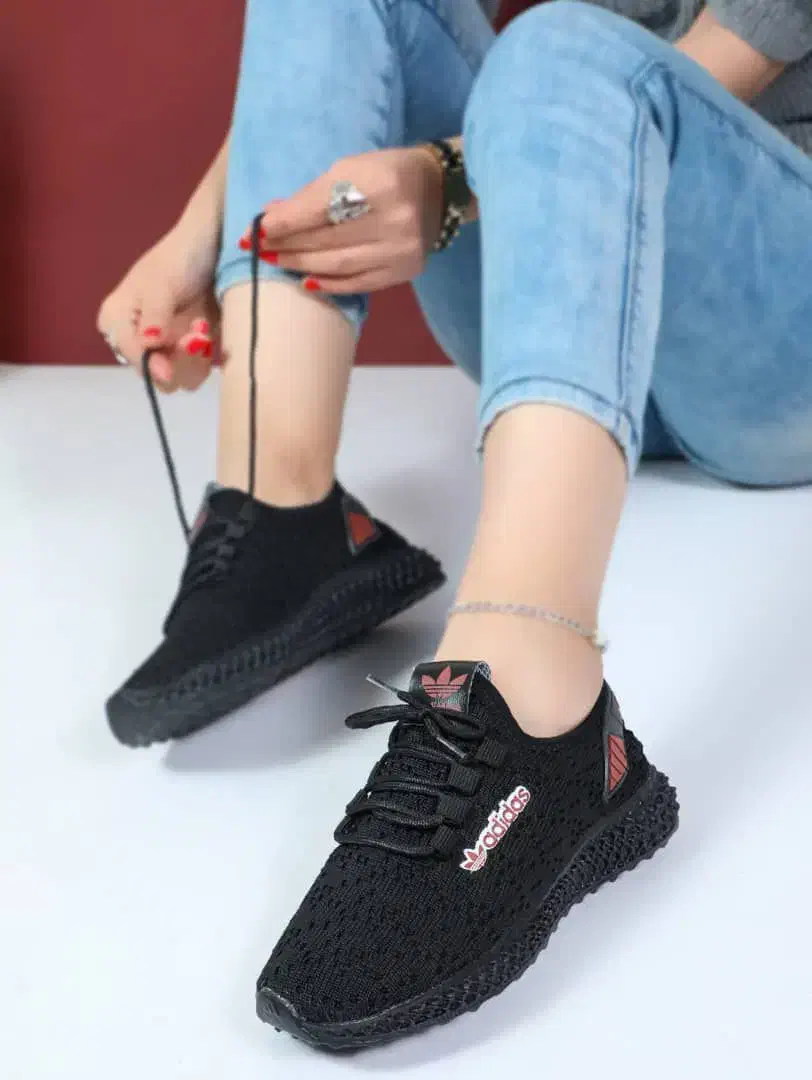 کفش ادیداس پیاده روی طبی زنانه عمده|کیف، کفش، کمربند|شیراز, حومه شیراز|دیوار