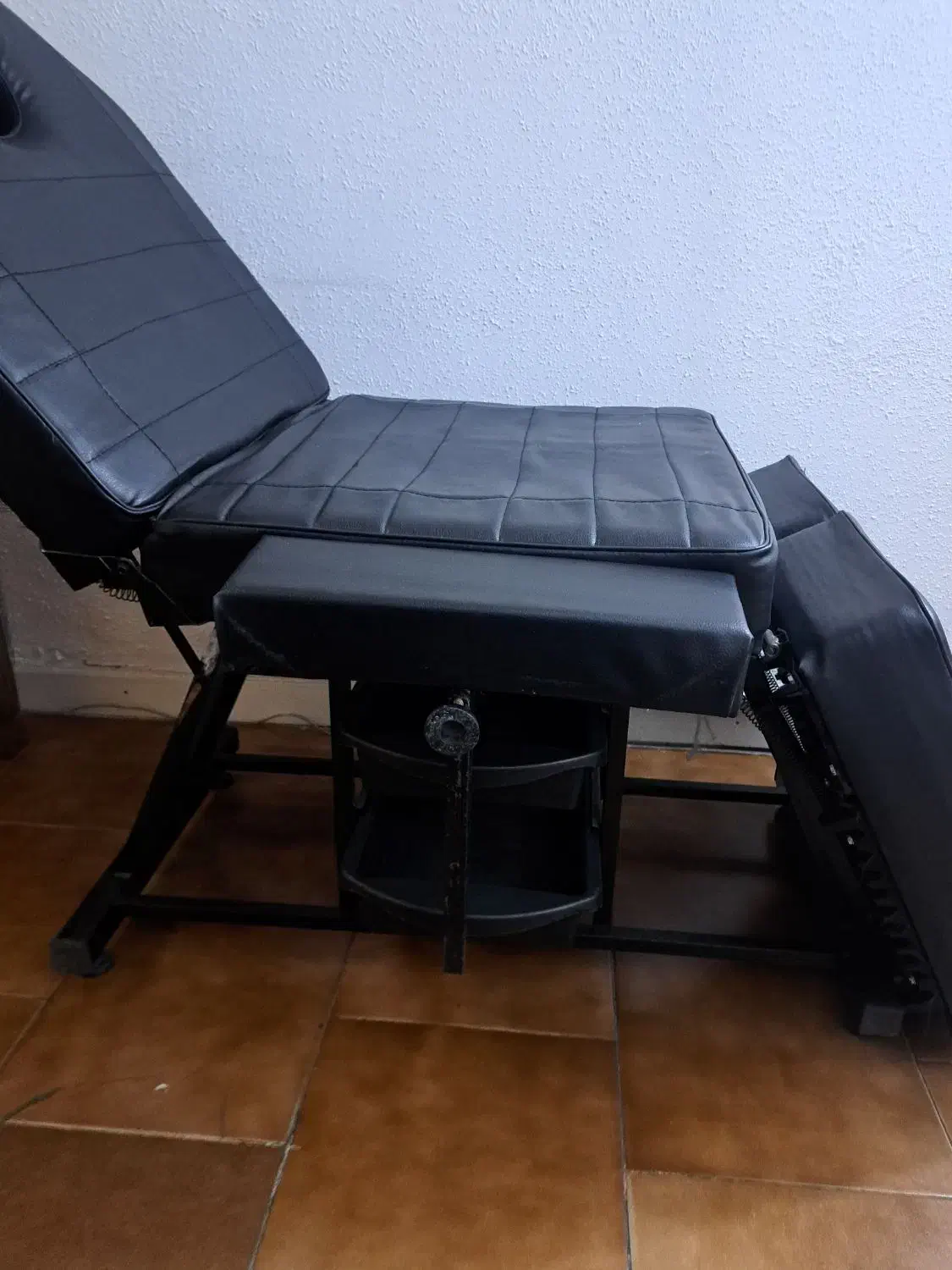 تخت تاشو|صندلی و نیمکت|تهران, نیروی دریایی|دیوار