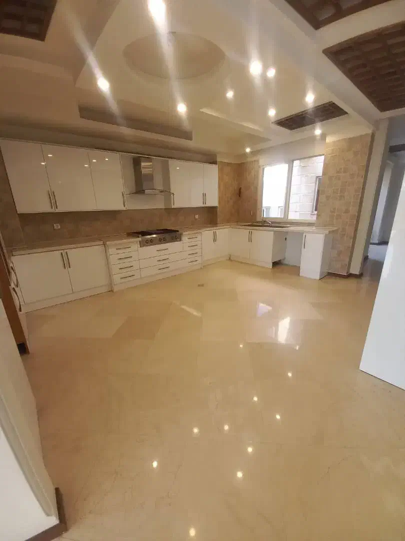 ۳۵۰ متر زعفرانیه چهار خواب دو مستر