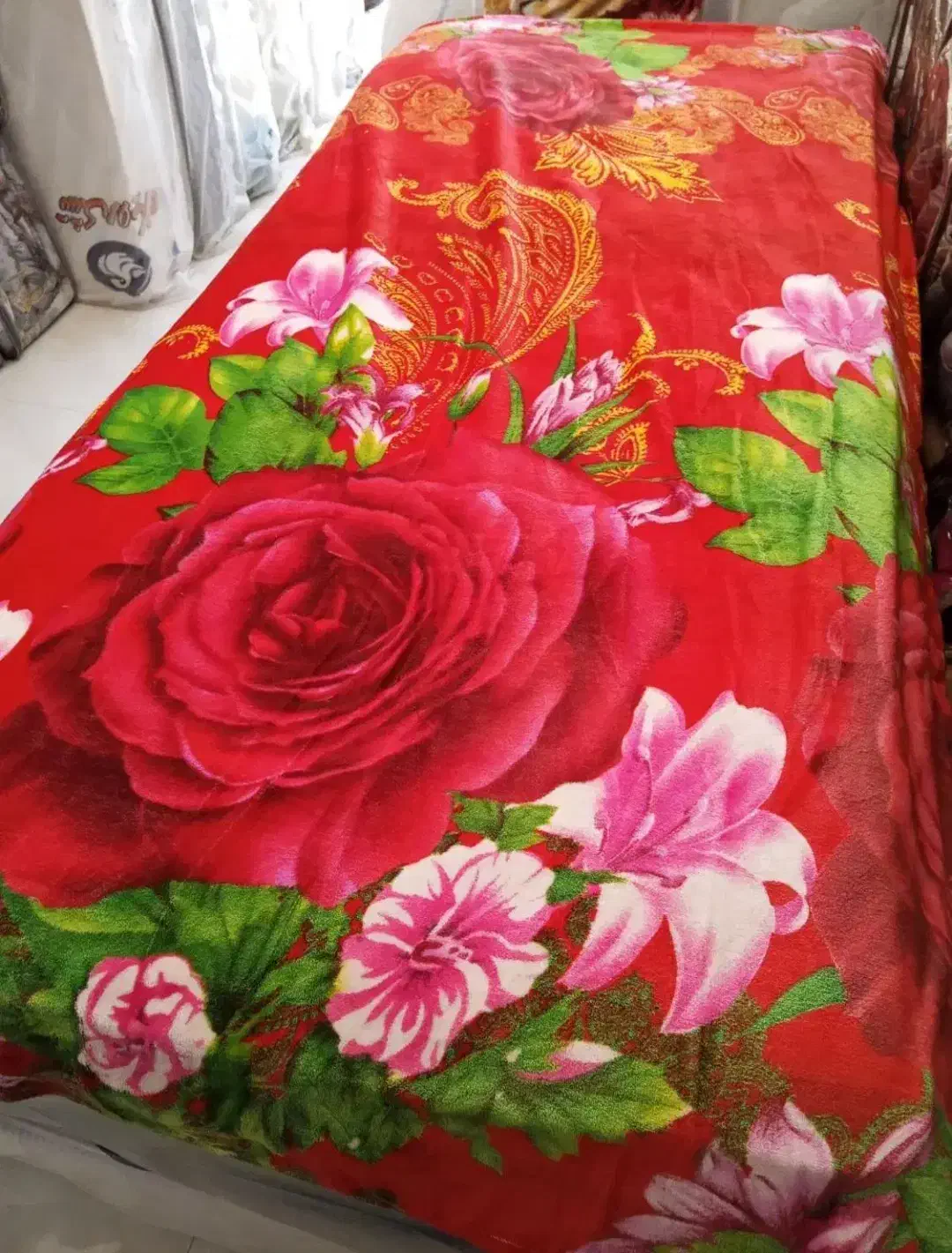 پتو ی نفر مسافرتی مفت فروش فوری|رختخواب، بالش، پتو|مشهد, یوسفیه (شهرک غرب)|دیوار