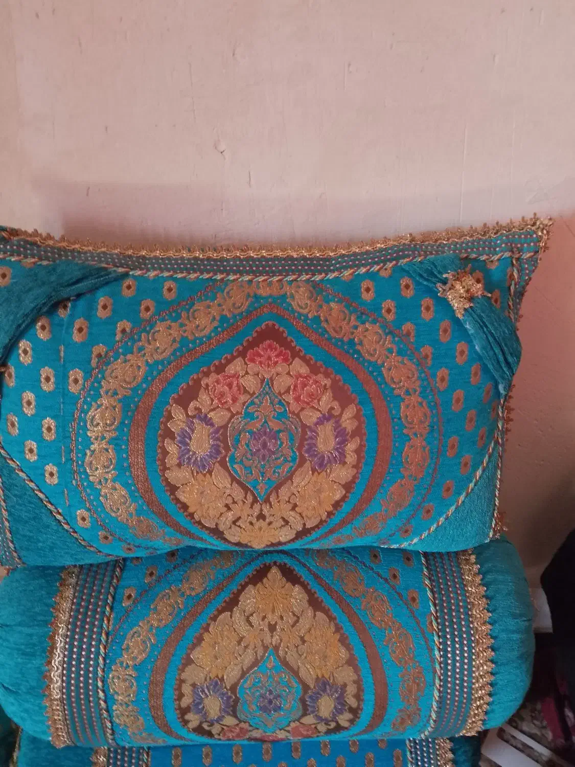 بالشت و پشتی|پشتی|یاسوج, |دیوار