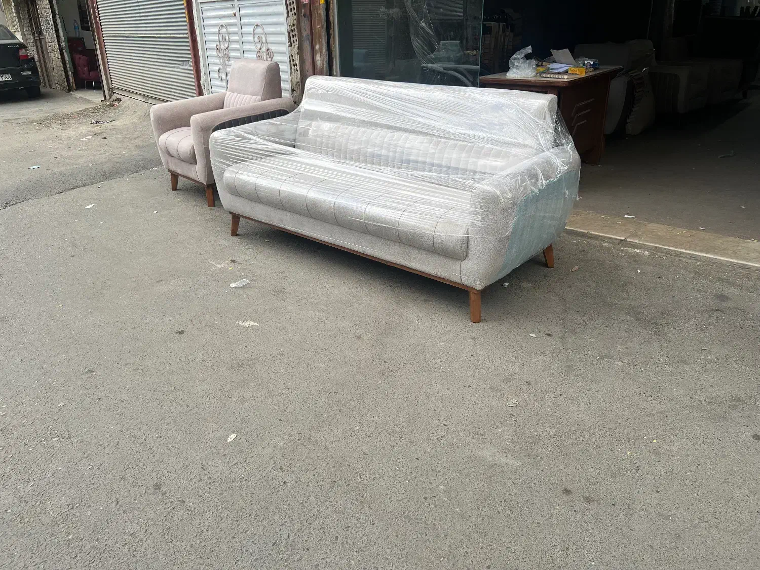 اقساط بدون یه ریال پرداختی|مبلمان خانگی و میز عسلی|پرند, فاز ۴|دیوار