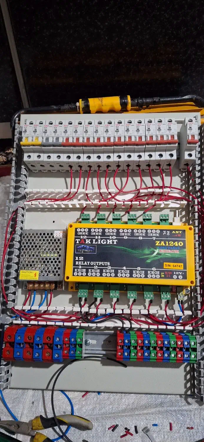 برقکار صنعتی ساختمانی|خدمات پیشه و مهارت|شیراز, شهرک بزین|دیوار