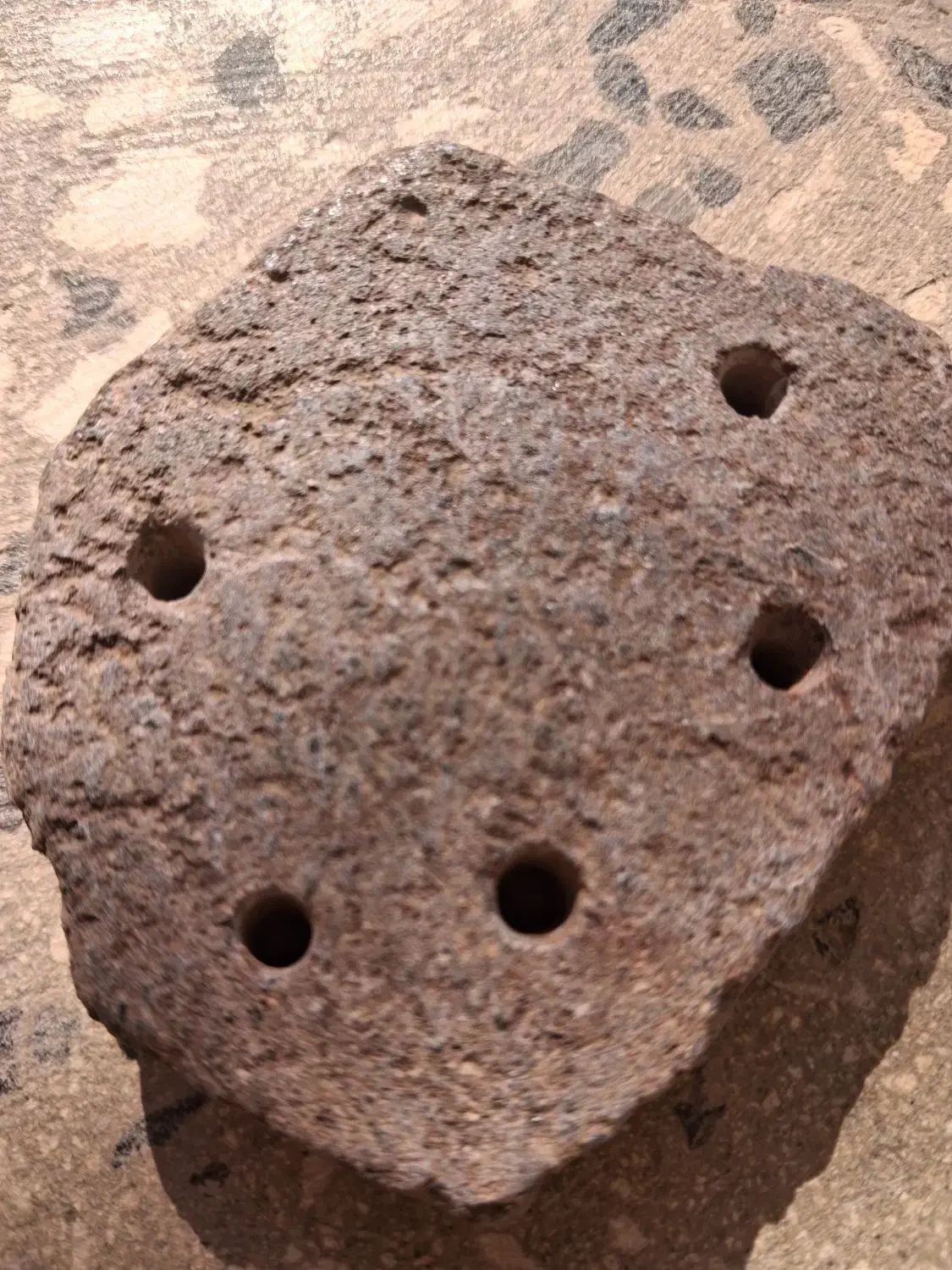 فروش دوقطبی سنگ مناسک زیارتی باستان|کلکسیون اشیاء عتیقه|ملکآباد, |دیوار