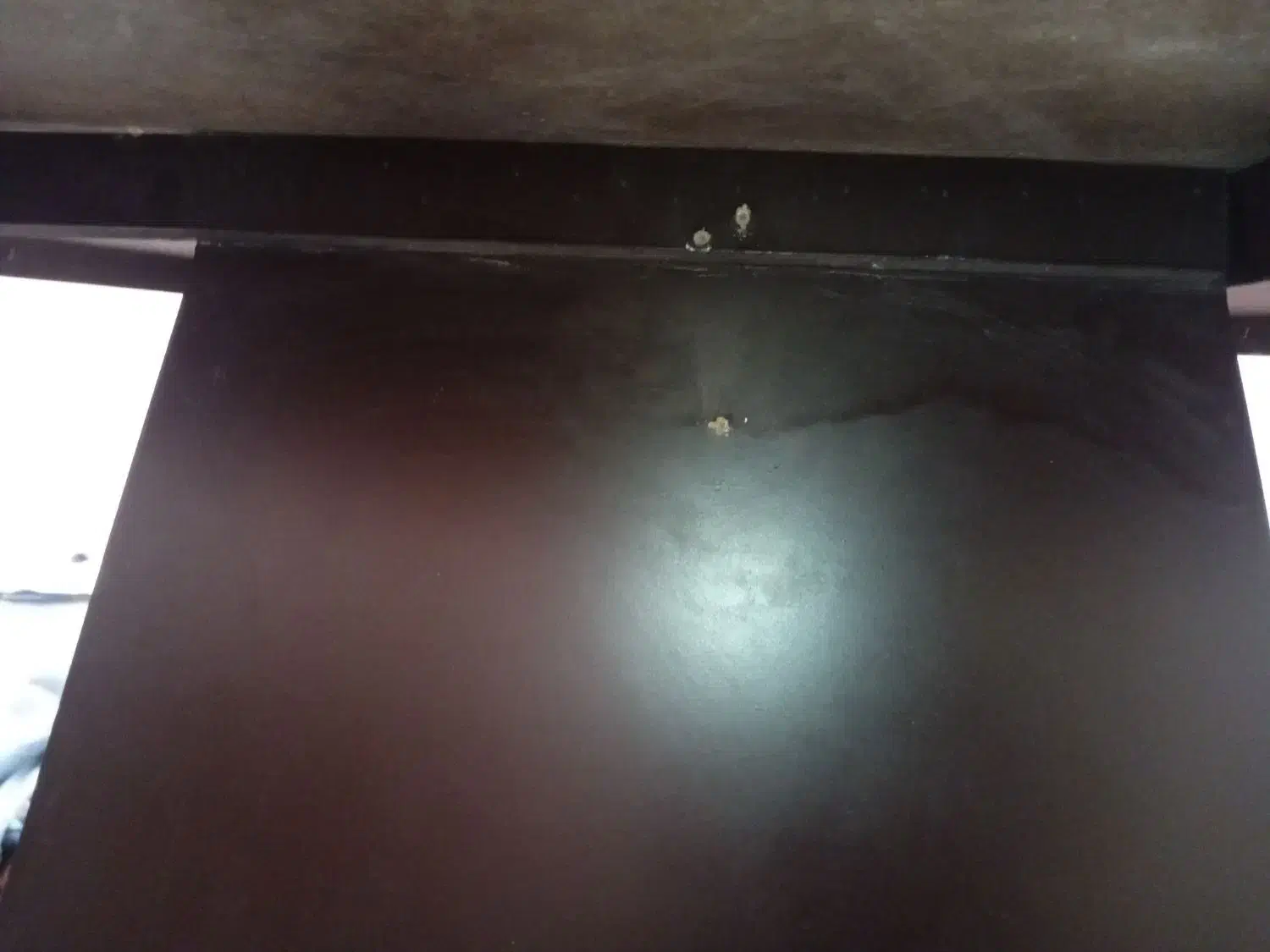 میز گرد جدا می‌شود|میز و صندلی غذاخوری|کوهسار (البرز), |دیوار