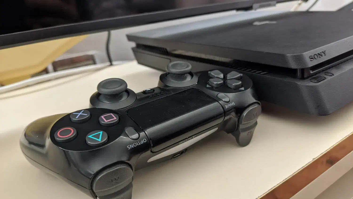 PS4 slim 1t|کنسول، بازی ویدئویی و آنلاین|قروه, |دیوار