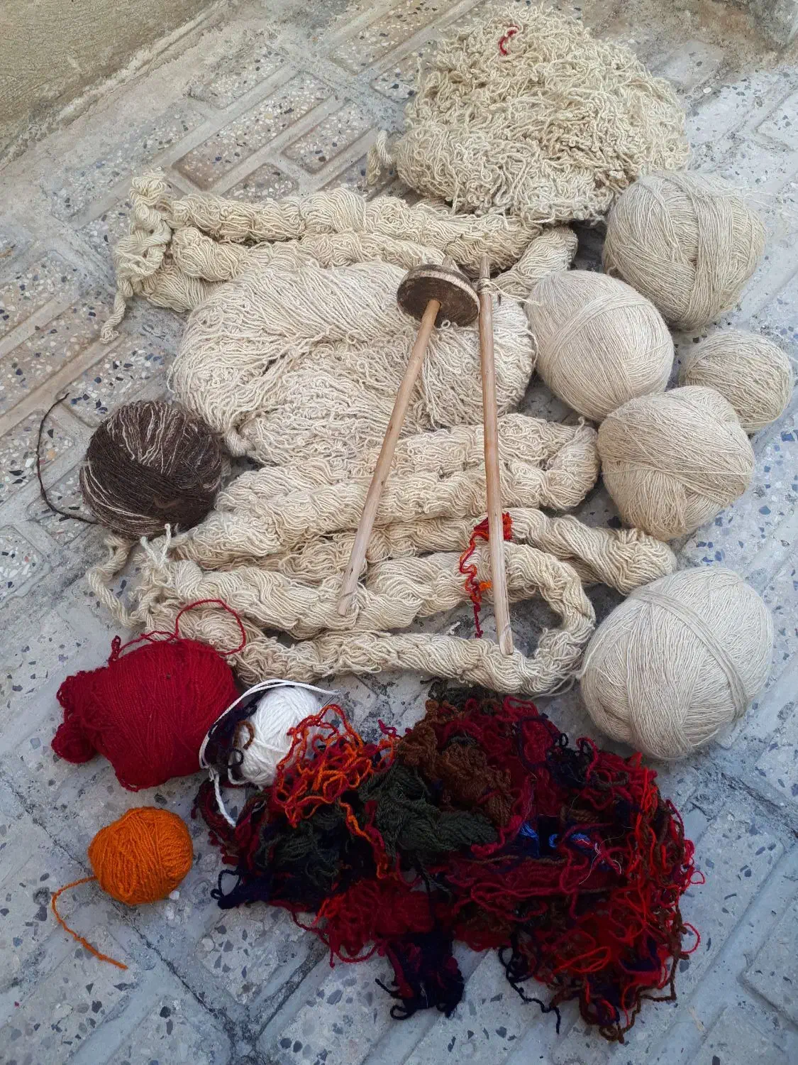 فروش نخ جاجیم وقالی کوردی|لوازم خیاطی و بافتنی|ایلام, |دیوار