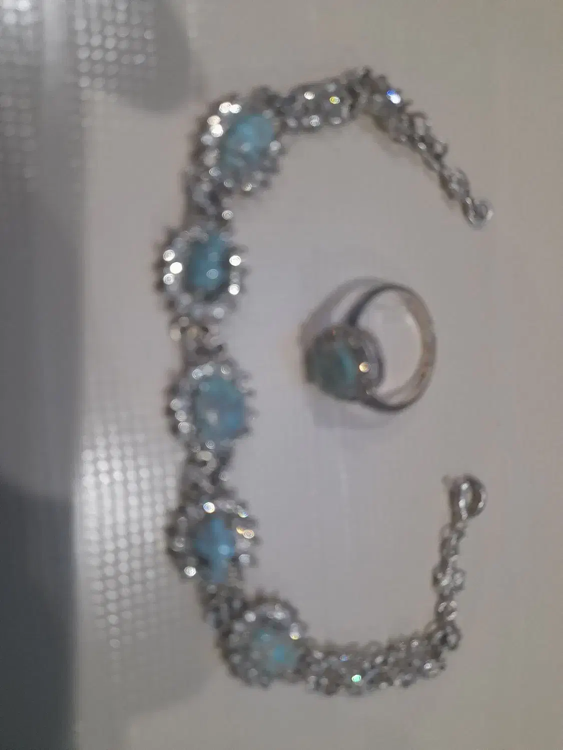 دستبندو انگشرنقره همراه نگینهای فیروزه اصل نیشابور|جواهرات|ملایر, |دیوار