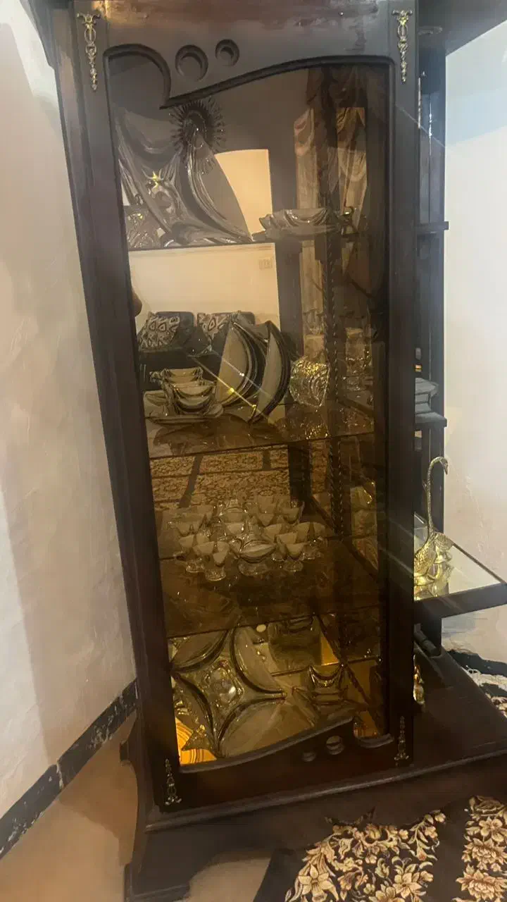 ویترین پشت آینه|بوفه، ویترین، کنسول|شهرکرد, |دیوار