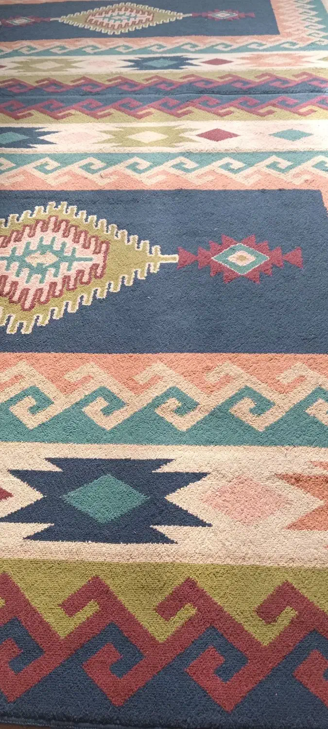 گلیم فرش برای اتاق خواب و باغ و زستورانداران|گلیم، جاجیم، گبه|تاکستان, |دیوار