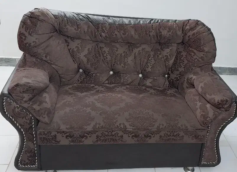 مبل راحتی ۷ نفره|مبلمان خانگی و میز عسلی|لاهیجان, کوی زمانی|دیوار