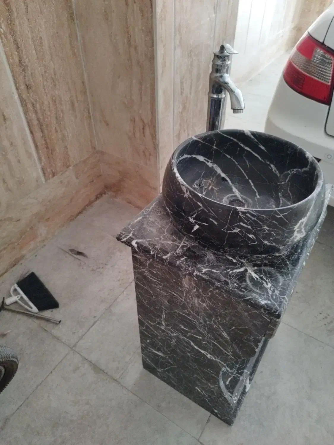 روشویی سنگی به همراه شیر آب|لوازم سرویس بهداشتی|ورامین, ورامین|دیوار