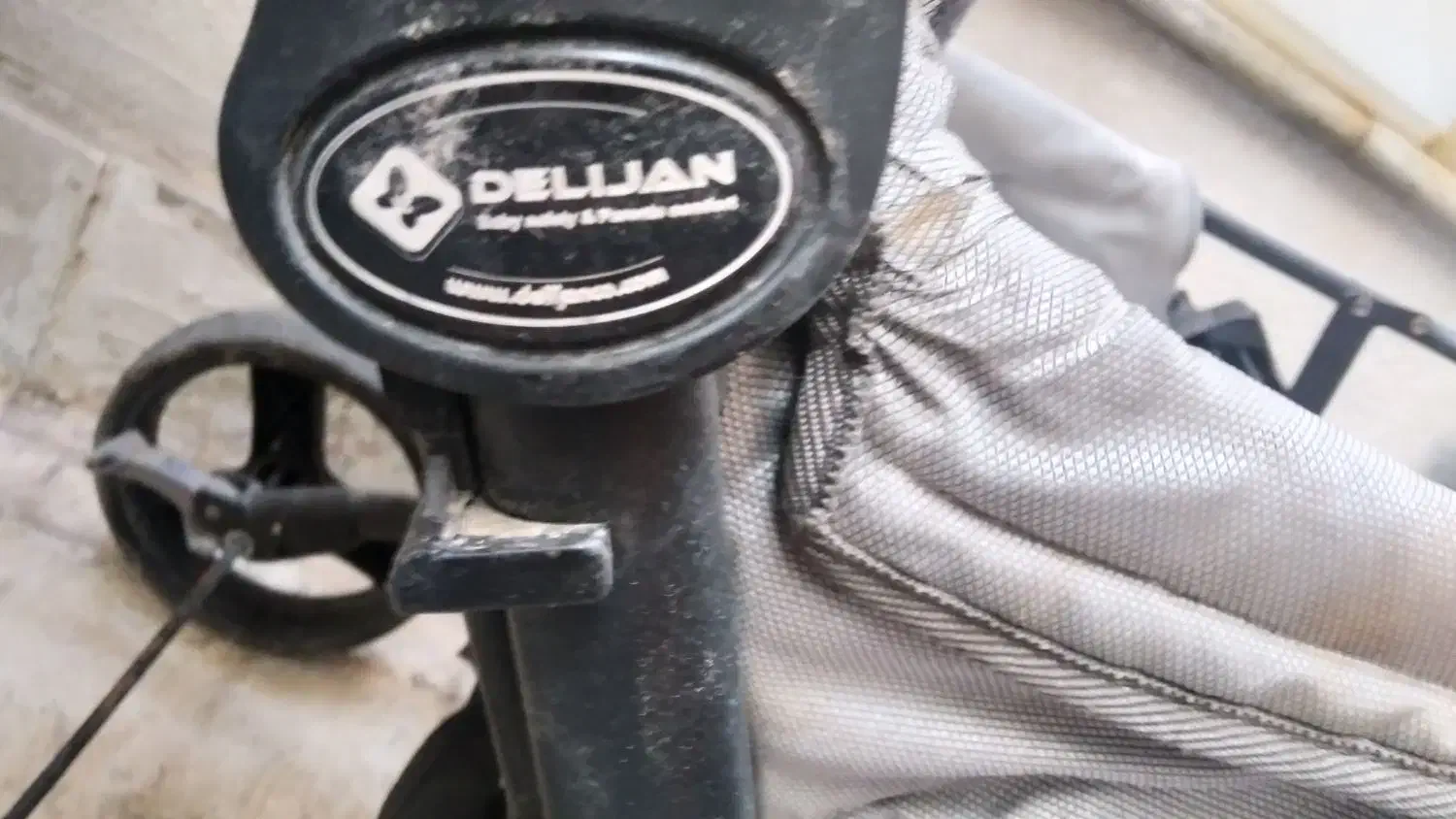 کالسکه دلیجان|کالسکه و لوازم جانبی|اندیشه, اندیشه فاز ۴|دیوار